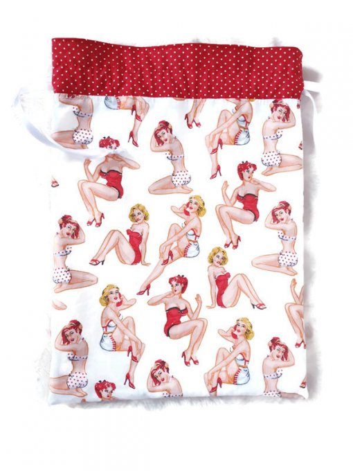 Pochette à cordon pour sous vêtements "les pin up"