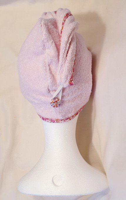 Serviette ou turban  pour cheveux en éponge rose