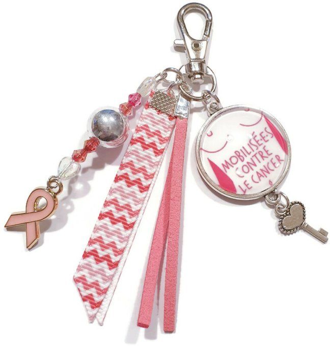porte clefs 'octobre rose'