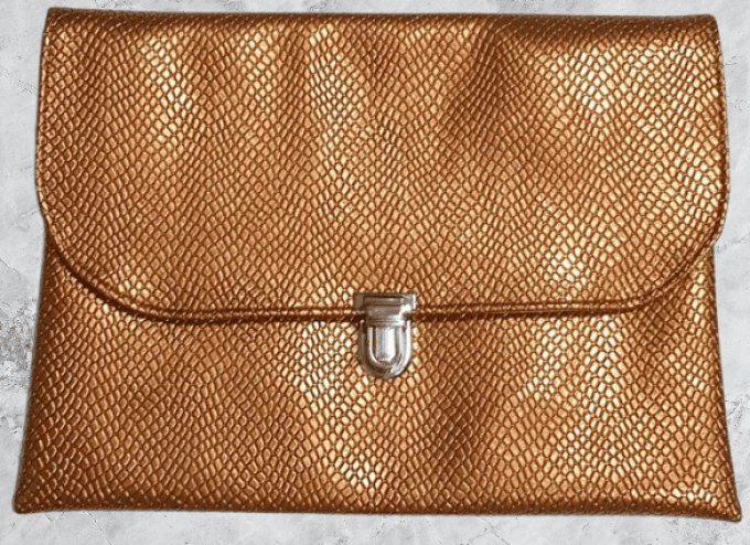 Pochette pour vos sorties en simili cuivré