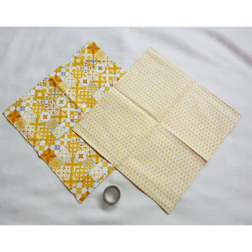 Serviettes de tables lavables en coton "le damier jaune -blanc"