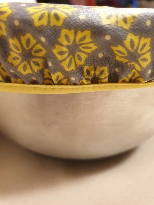 Couvres plats ou charlottes à plats lavables " les fleurs jaune"
