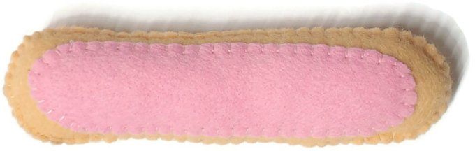 Éclair à la rose  en feutrine pour jouer à la dînette