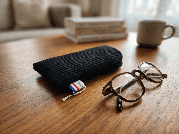 Etui à lunettes velours noir