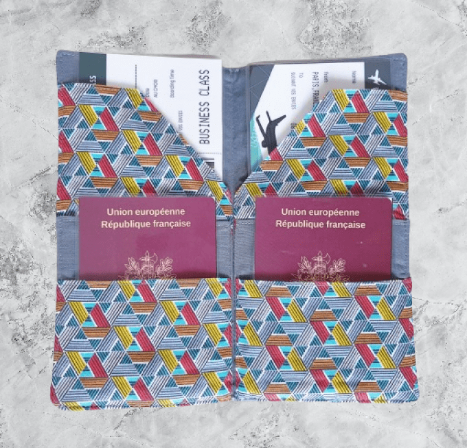 Pochette passeport , organisateur de voyage "géométrie "