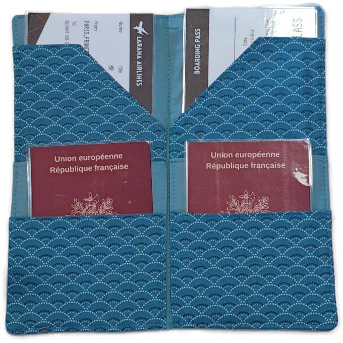 Pochette à passeport , organisateur de voyage en suédine bleu pâle