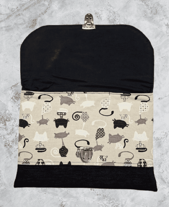 Pochette "les chats en beige et noir "