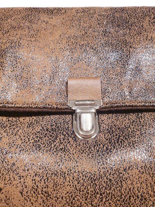 Pochette pour vos sorties en simili vieilli  marron