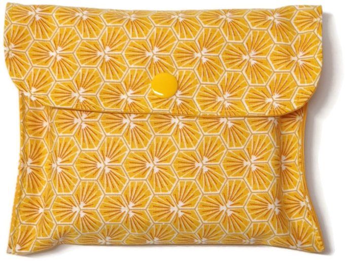 Pochette et ses 5 lingettes lavables  ' fleurs géométriques '