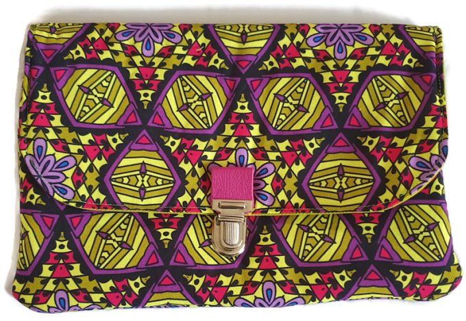 Pochette, housse ,étui à tablette, liseuse, livre 'wax violet'