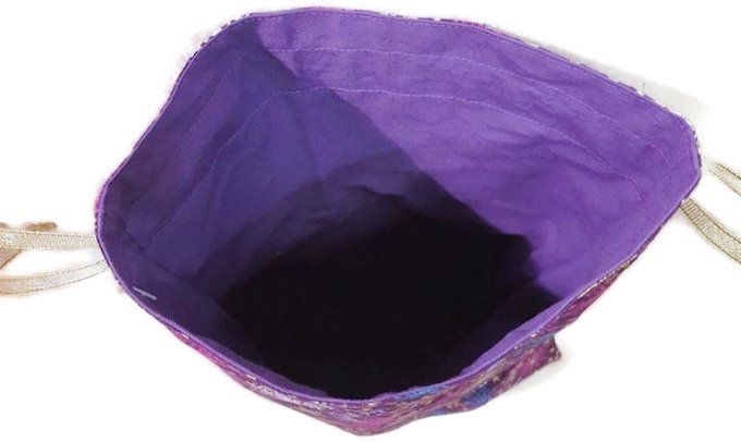 Pochon  de noël, emballage cadeau en tissu violet  et or