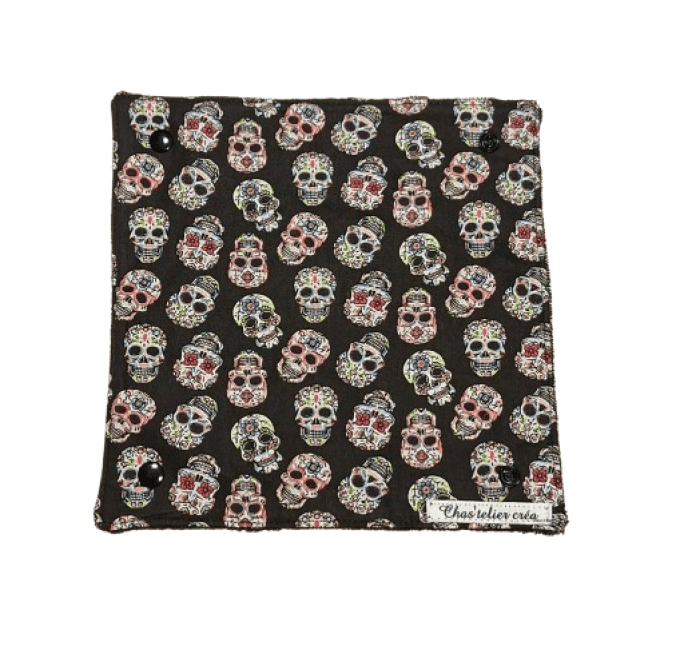 Rouleau d'essui tout lavable  "les têtes de mort "