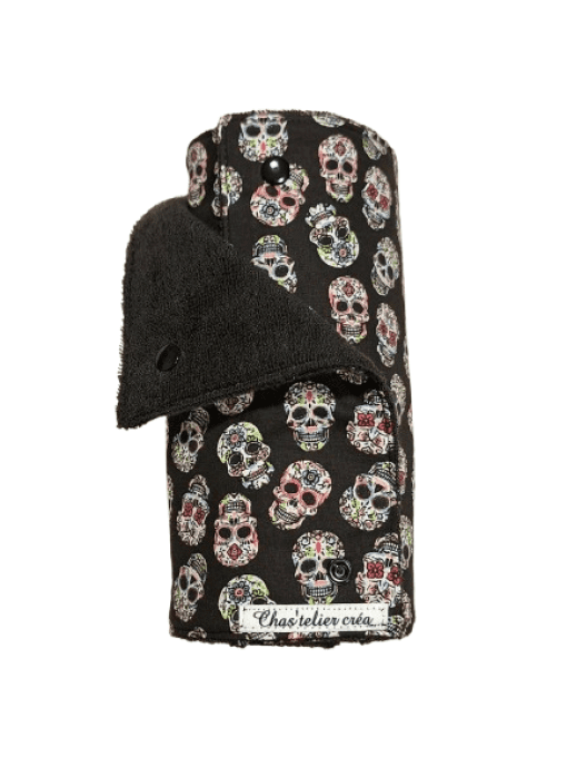 Rouleau d'essui tout lavable  "les têtes de mort "