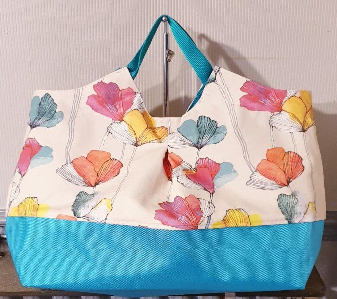 Ensemble sac panière et sa pochette  "dans les près"