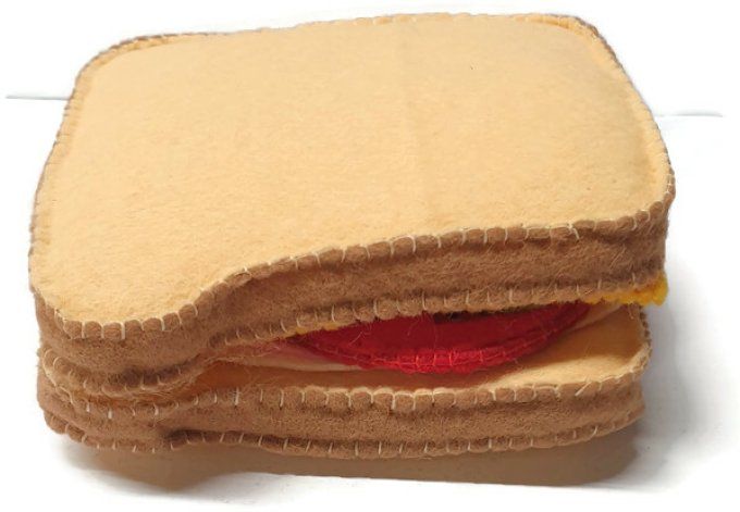 Sandwich  en feutrine pour jouer à la dînette